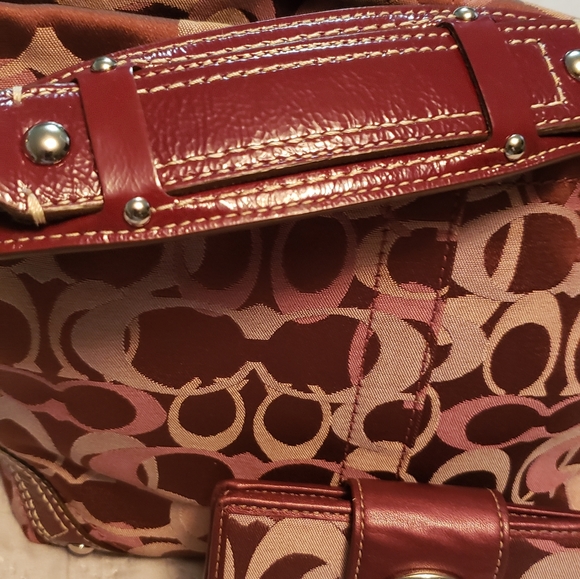 NWT's Large COACH Carly Optic Signature handbag F1 - Picture 4 of 12